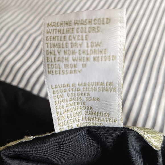 Men's Original Windbreaker Reversible Vest - Picture 11 of 11